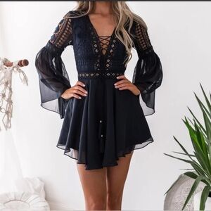 Two Sisters Alyse Dress in Navy size 4